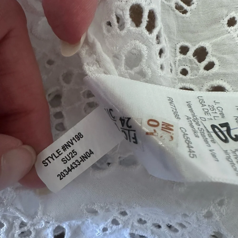 Madewell White Flutter Sleeve Blouse with Eyelet embroidered‎ Details Size M NWT